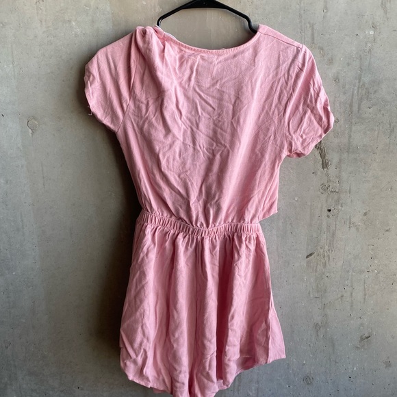 Princess Polly pink tie romper - Picture 3 of 4